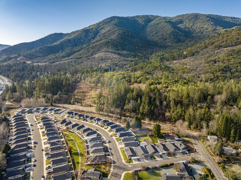 More Photos Of 0 Foothill blvd, Rogue River Land For Sale