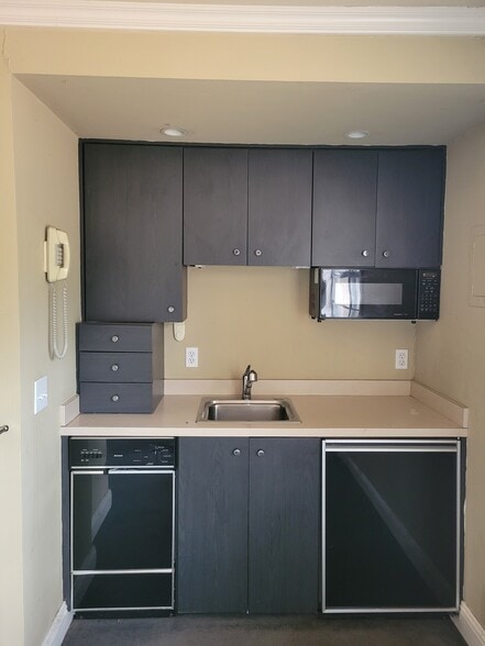 More Photos Of 2724 Berrywood Dr, Nashville Office Residential For Sale