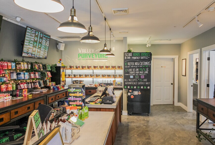 More Photos Of 185 Main St, Cornish Freestanding For Sale