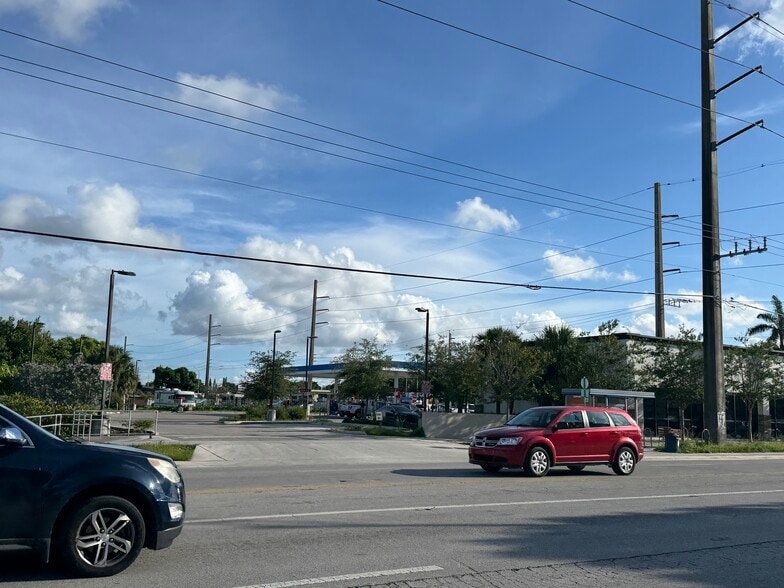More Photos Of 1605 NW 95th St, Miami Freestanding For Sale