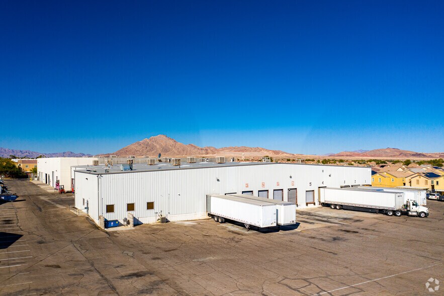 More Photos Of 6215 McGill Ave, Las Vegas Warehouse For Lease