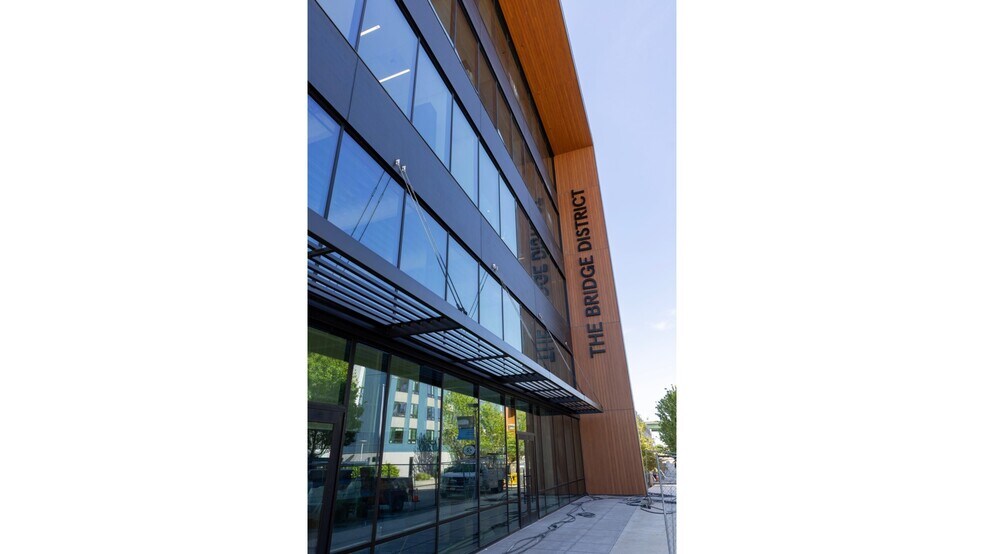 More Photos Of 995 Riverfront st, West Sacramento General Retail For Lease