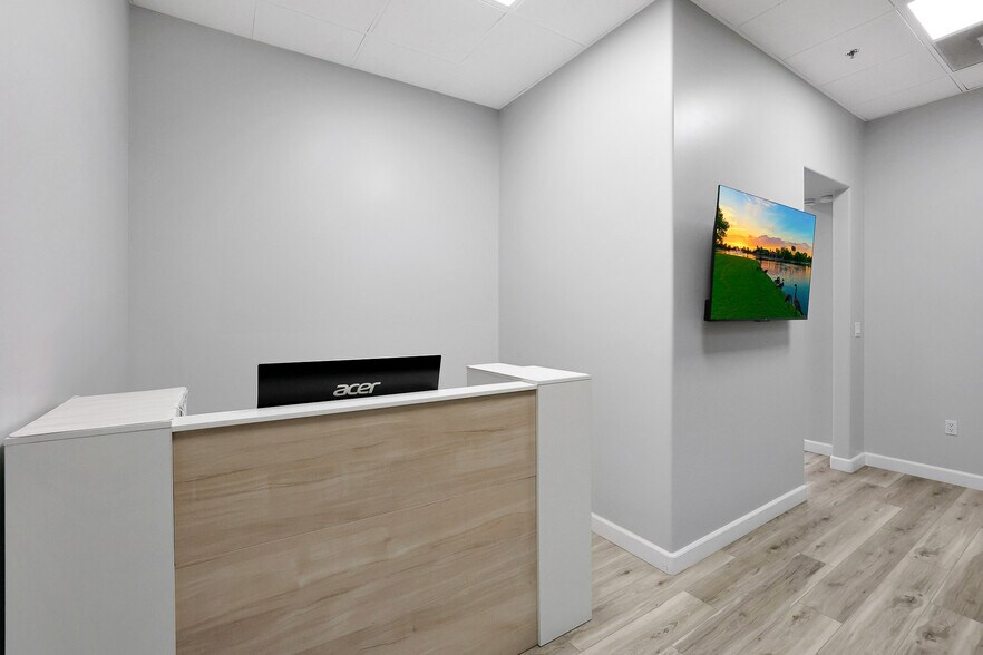 More Photos Of 33777 N Scottsdale Rd, Scottsdale Medical For Lease