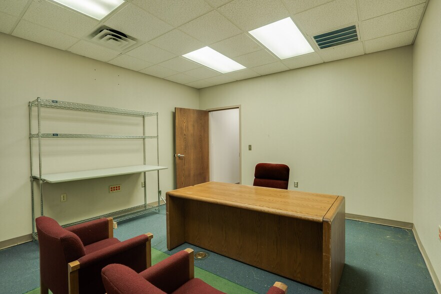 More Photos Of 2618 Old Iowa Park Rd, Wichita Falls Bank For Sale