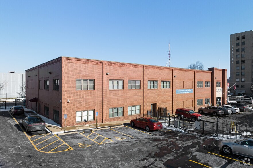 More Photos Of 717 N 16th St, Saint Louis Office For Lease