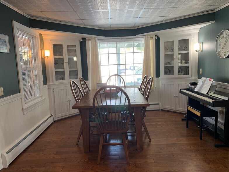 More Photos Of 159 Mayville Rd, Bethel Restaurant For Sale