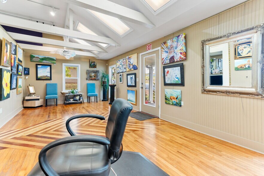 More Photos Of 1911 Margaret St, Winston-Salem General Retail For Sale