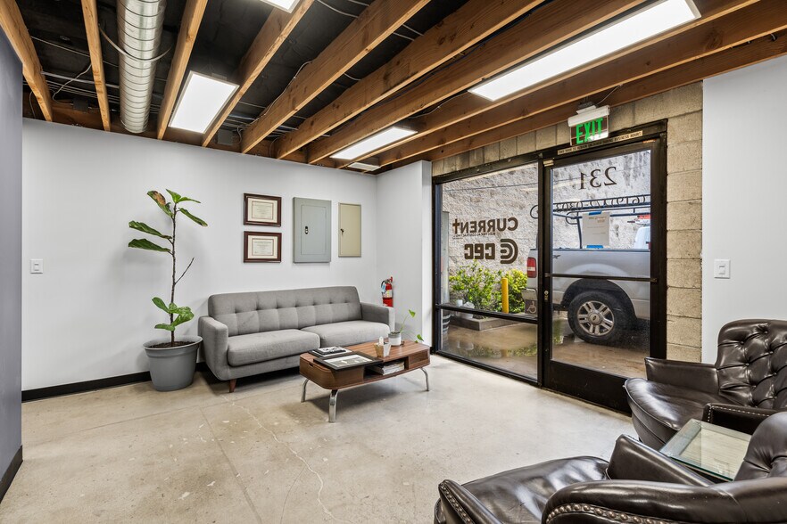 More Photos Of 225-231 W 16th St, National City Service For Sale