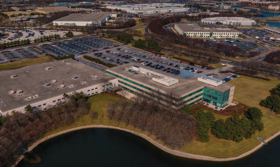 More Photos Of 750 N Commons Dr, Aurora Flex For Sale