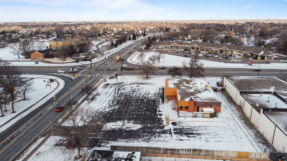 More Photos Of 8432 Noble Ave, Minneapolis Bar For Sale