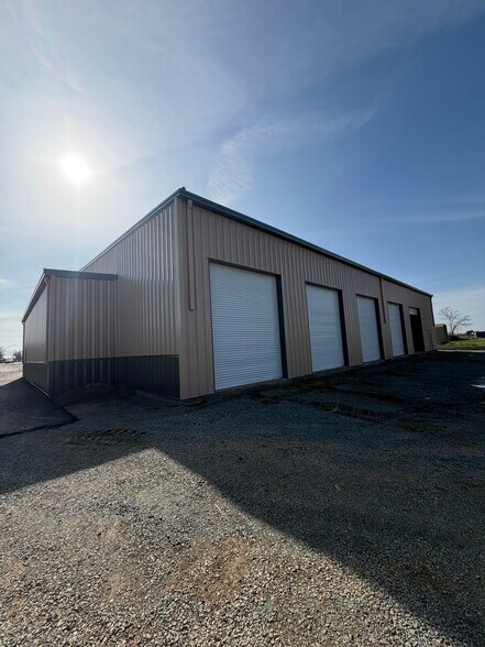 More Photos Of 10351 Live Oak Ave, Galt Truck Terminal For Sale