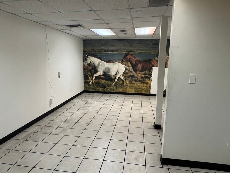 More Photos Of 1 Leggett Rd, Social Circle Warehouse For Lease