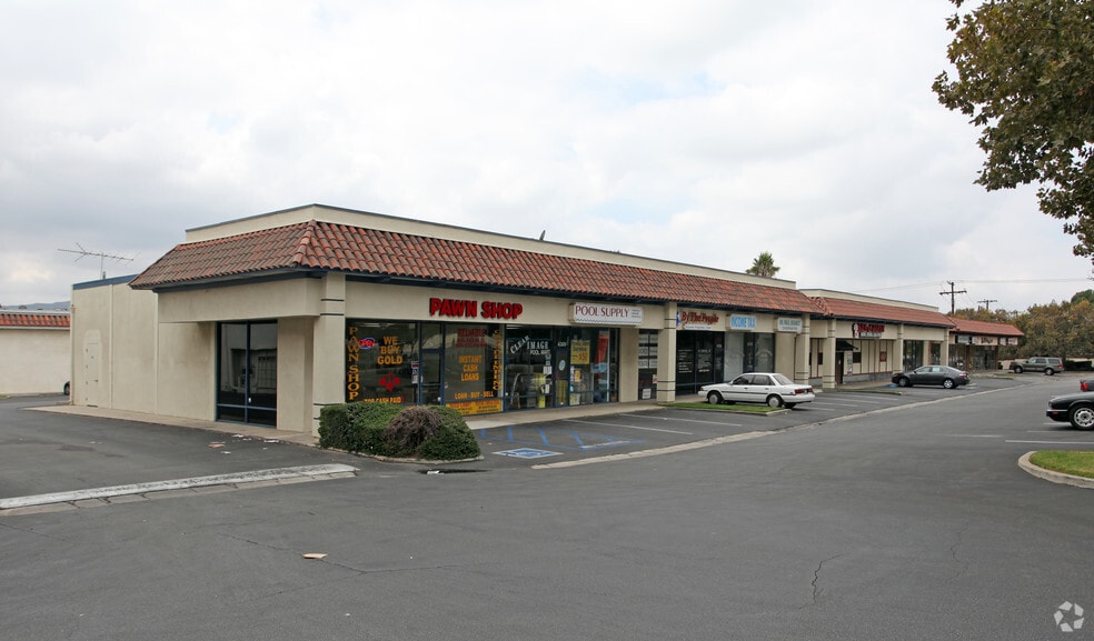 Primary Photo Of 4304-4392 Cochran St, Simi Valley Unknown For Lease