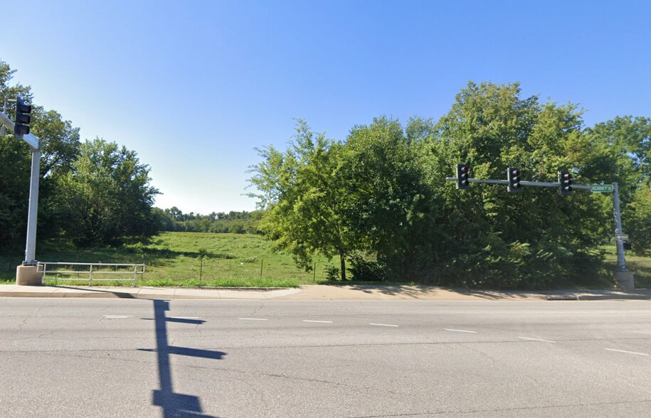 More Photos Of 3300 W Kearney St, Springfield Land For Sale