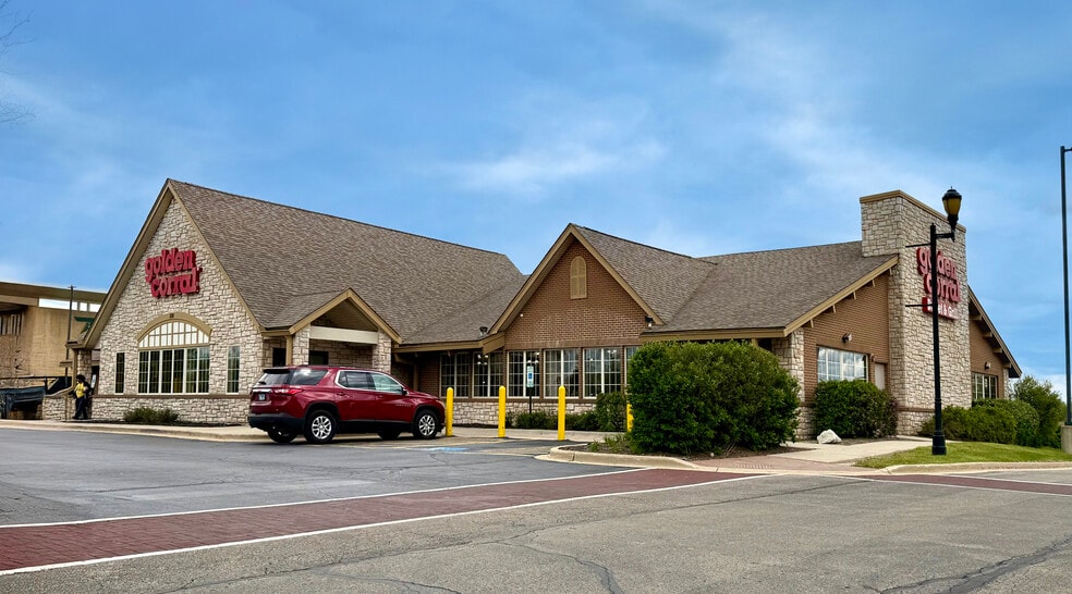 More Photos Of 1591 S Randall Rd, Algonquin Restaurant For Sale