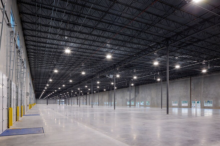 More Photos Of 311 Genoble Rd, Greer Distribution For Lease