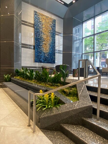 More Photos Of 50 N Laura St, Jacksonville Office For Lease