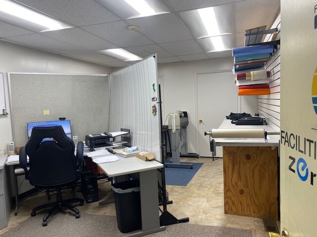 More Photos Of 7415 Grove Rd, Frederick Auto Repair For Lease