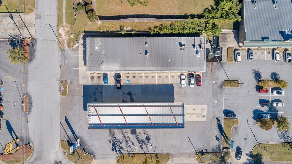 More Photos Of 3221 Wrightsboro Rd, Augusta Freestanding For Lease