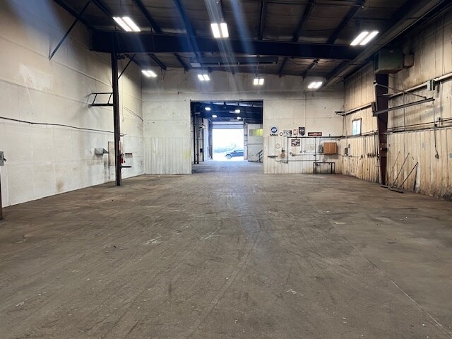 More Photos Of W6246 County Road BB, Appleton Manufacturing For Lease