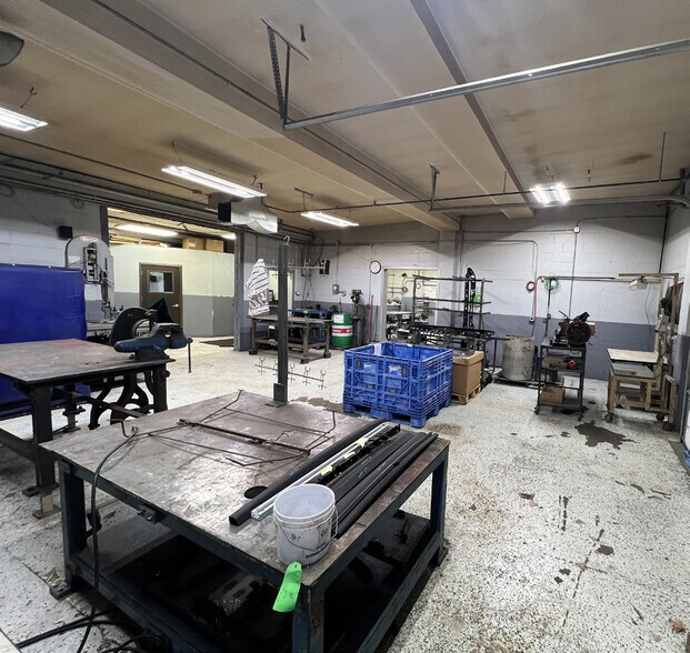More Photos Of 110 Division St, Manchester Manufacturing For Sale