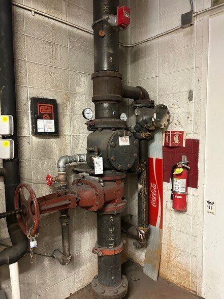 More Photos Of 4151 1st Ave S, Billings Industrial For Sale