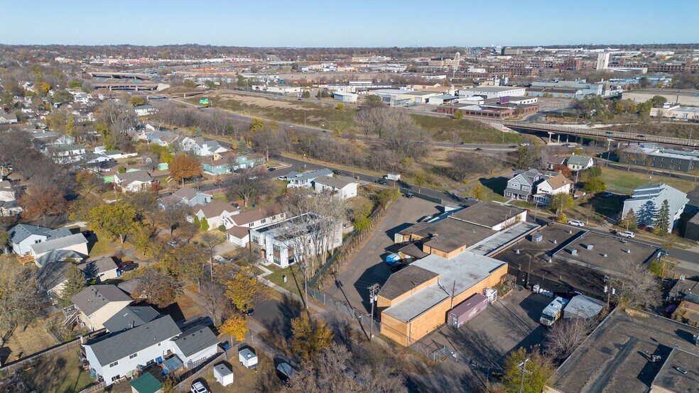 More Photos Of 323 NE Pierce St, Minneapolis Industrial For Sale