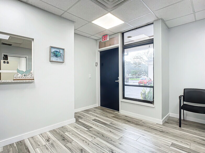 More Photos Of 405 Downing St, New Smyrna Beach Medical For Sale