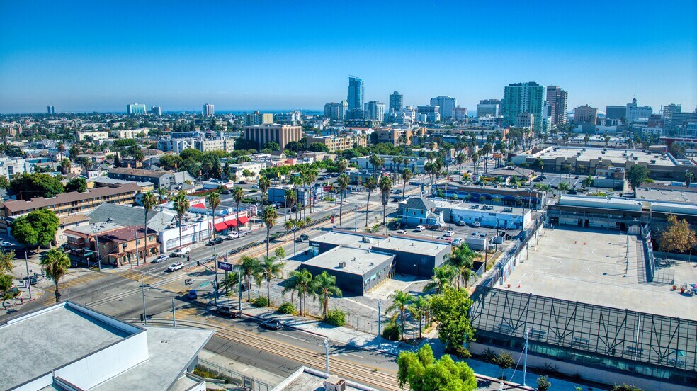 More Photos Of 750 Long Beach Blvd, Long Beach Storefront For Sale