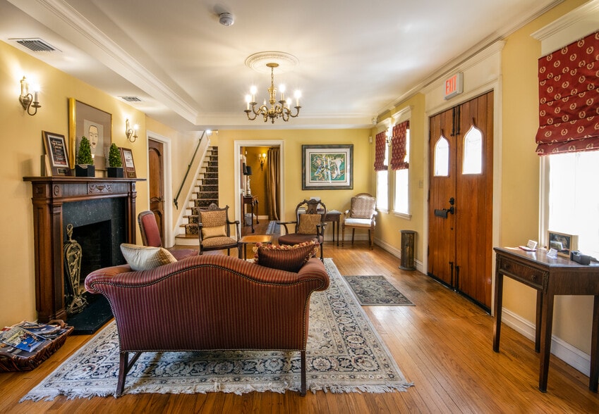 More Photos Of 1313 S Andrews Ave, Fort Lauderdale Office Residential For Sale