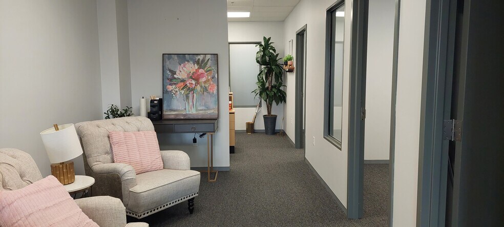 Primary Photo Of 100 Cummings Ctr, Beverly Office For Lease