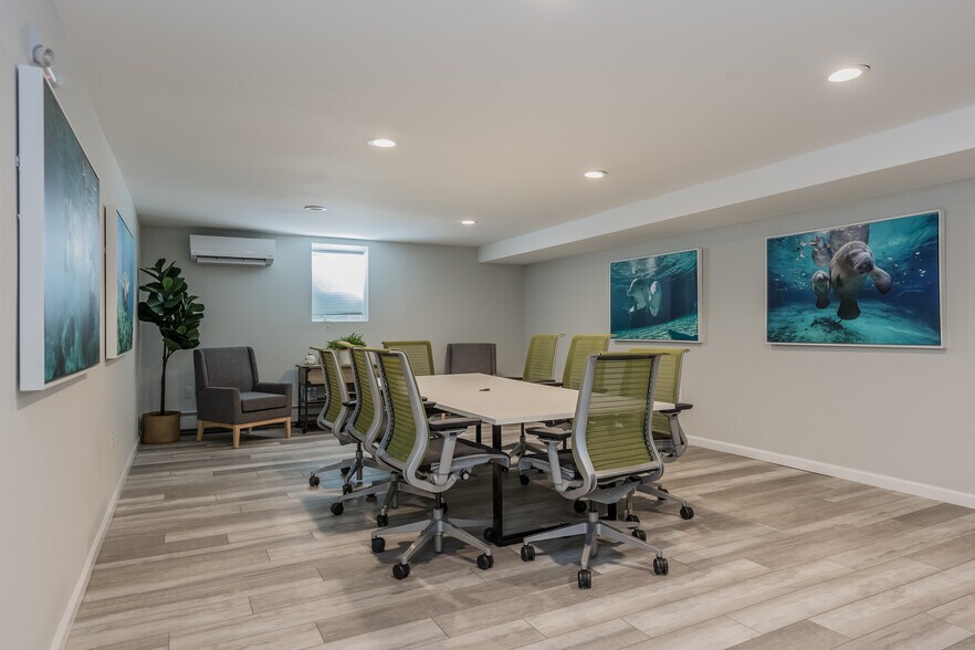 More Photos Of 128 Carleton Ave, East Islip Office For Sale