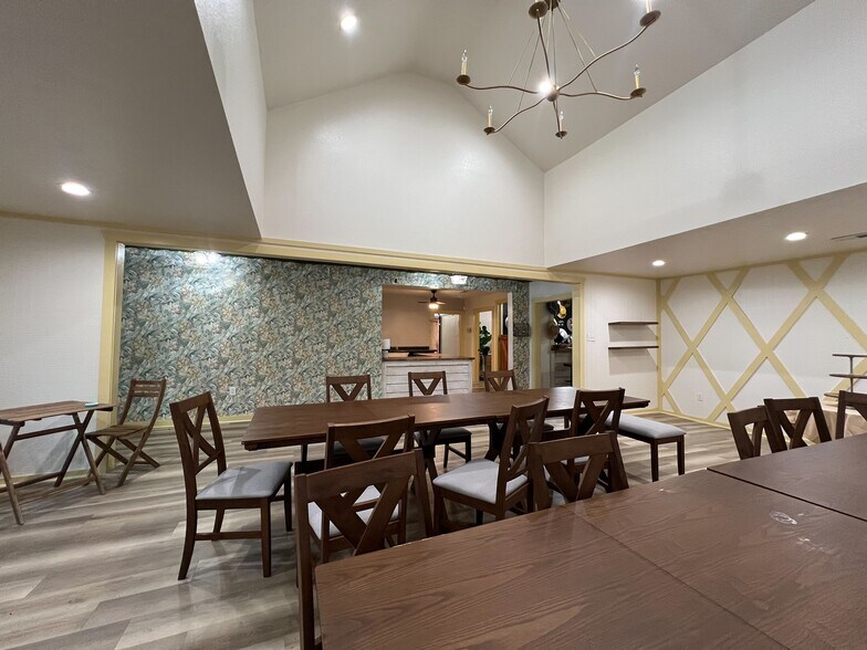 More Photos Of 4319 N FM 565 Rd, Mont Belvieu Coworking Space