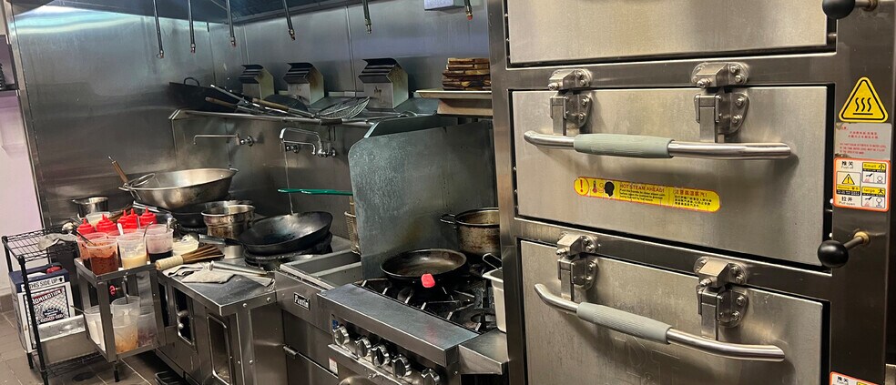 More Photos Of 318 Bedford Ave, Brooklyn Apartments For Lease