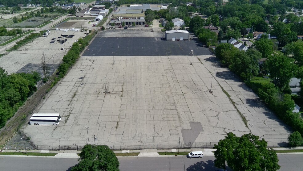 More Photos Of 1200 Harold ave, Janesville Land For Lease