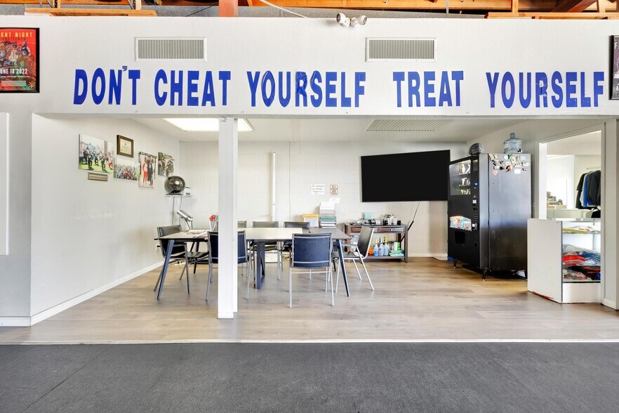 More Photos Of 7955-7959 Broadway, Lemon Grove Storefront For Sale