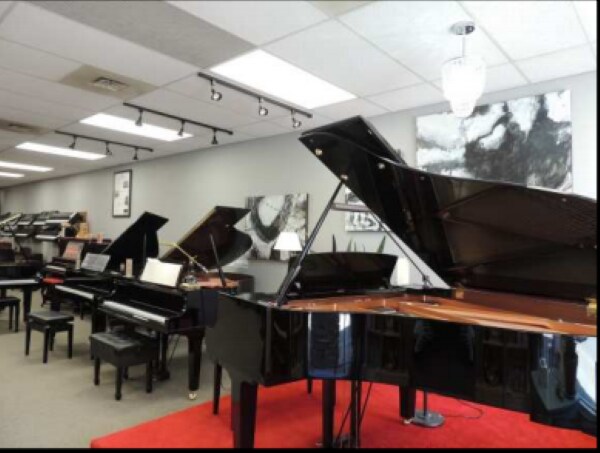 More Photos Of 1278-1288 4th Ave, Prince George Storefront For Lease