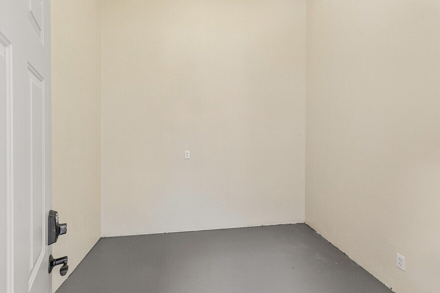 More Photos Of 76 Sunol St, San Jose Warehouse For Sale