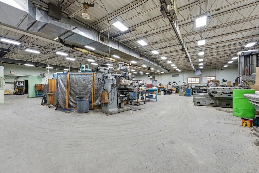 More Photos Of 330 Fuller Rd, Chicopee Distribution For Sale