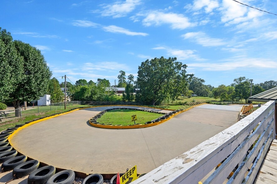 More Photos Of 6659 N US Highway 259, Broken Bow Amusement Park For Sale