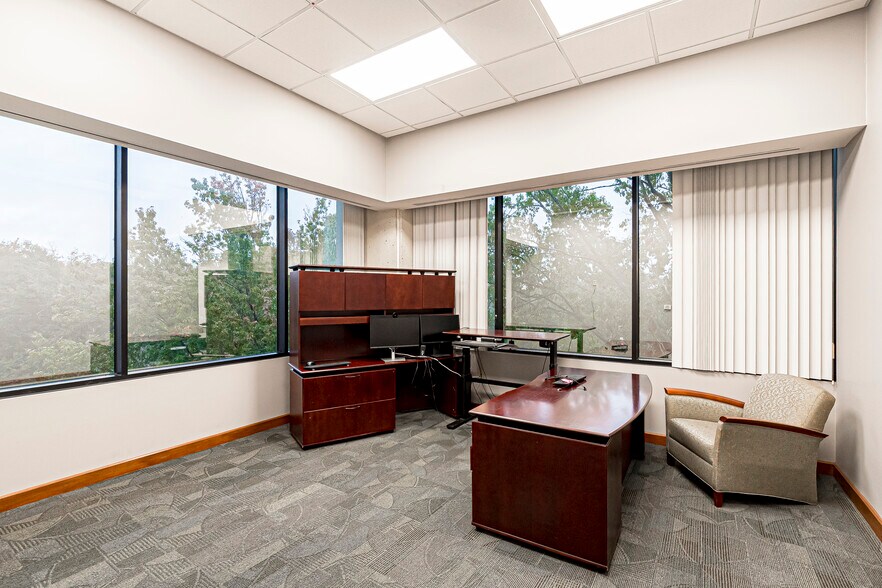 More Photos Of 5525 Reitz Ave, Baton Rouge Office For Lease