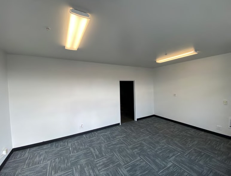 More Photos Of 212-218 Ryan Way, South San Francisco Warehouse For Sale