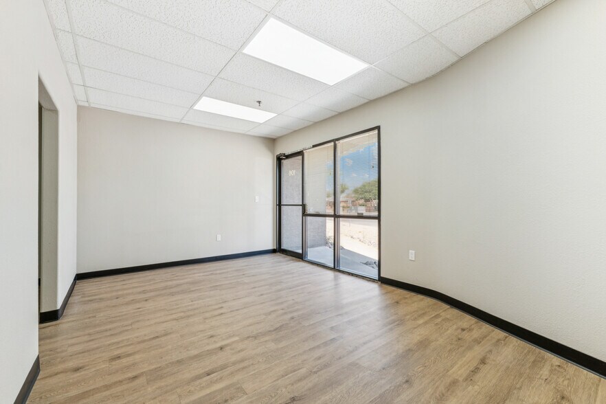 More Photos Of 2209 W 1st St, Tempe Warehouse For Sale