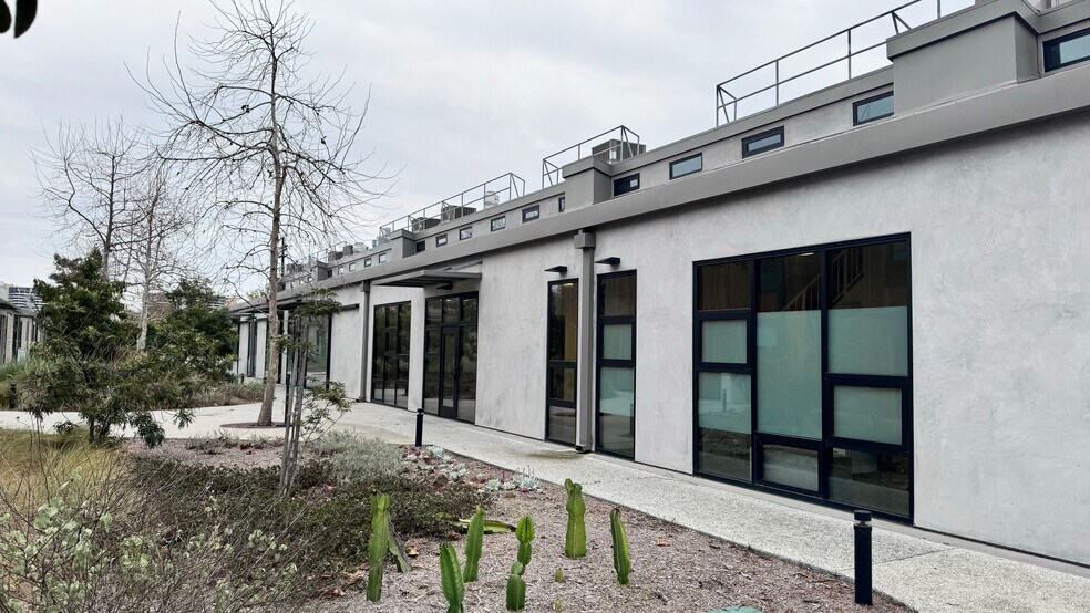 Primary Photo Of 606 Venice Blvd, Venice Office For Sale