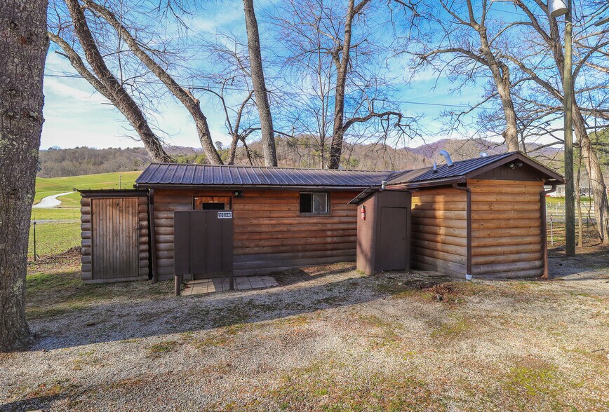 More Photos Of 1840 W Deep Creek Rd, Bryson City Trailer Camper Park For Sale