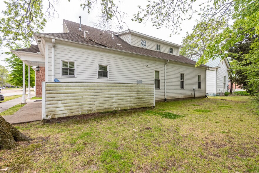 More Photos Of 987 Harris St, Tunica Office For Sale