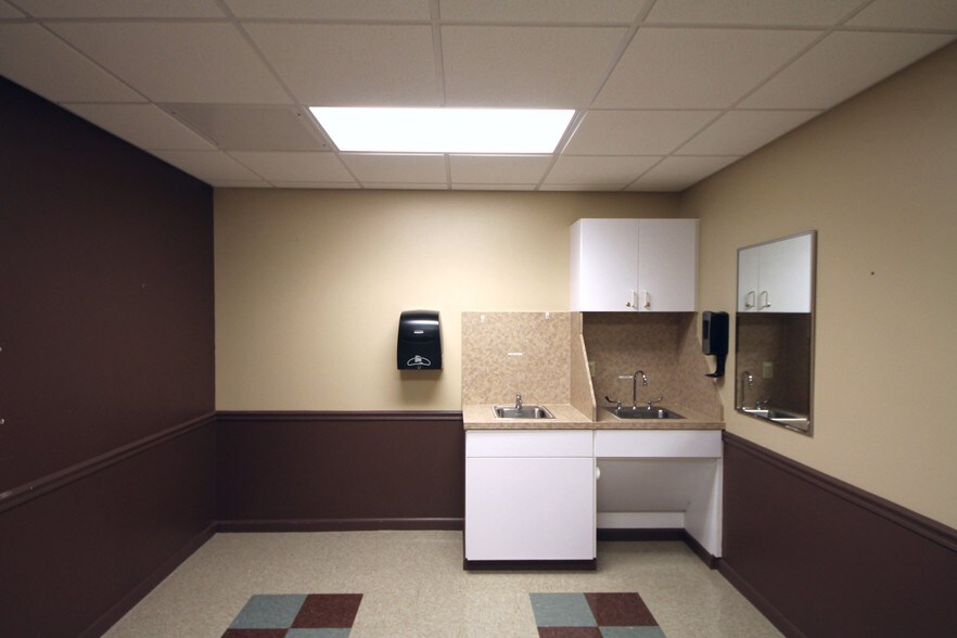 More Photos Of 3021 Eau Gallie Blvd, Melbourne Medical For Lease