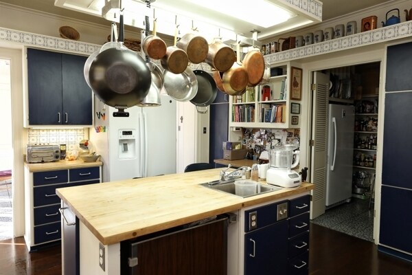 More Photos Of 600 Crockett Cir, Paris Specialty For Sale