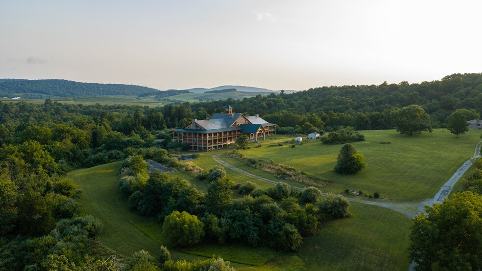 More Photos Of 1207 Flohrs Church Rd, Biglerville Hospitality For Sale