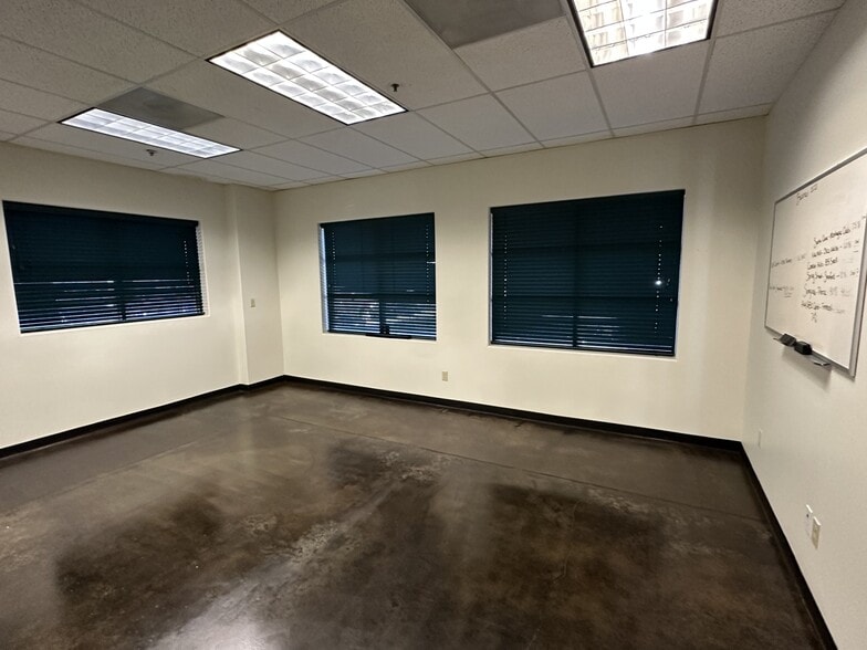 More Photos Of 650 Quinn Ave, San Jose Manufacturing For Lease